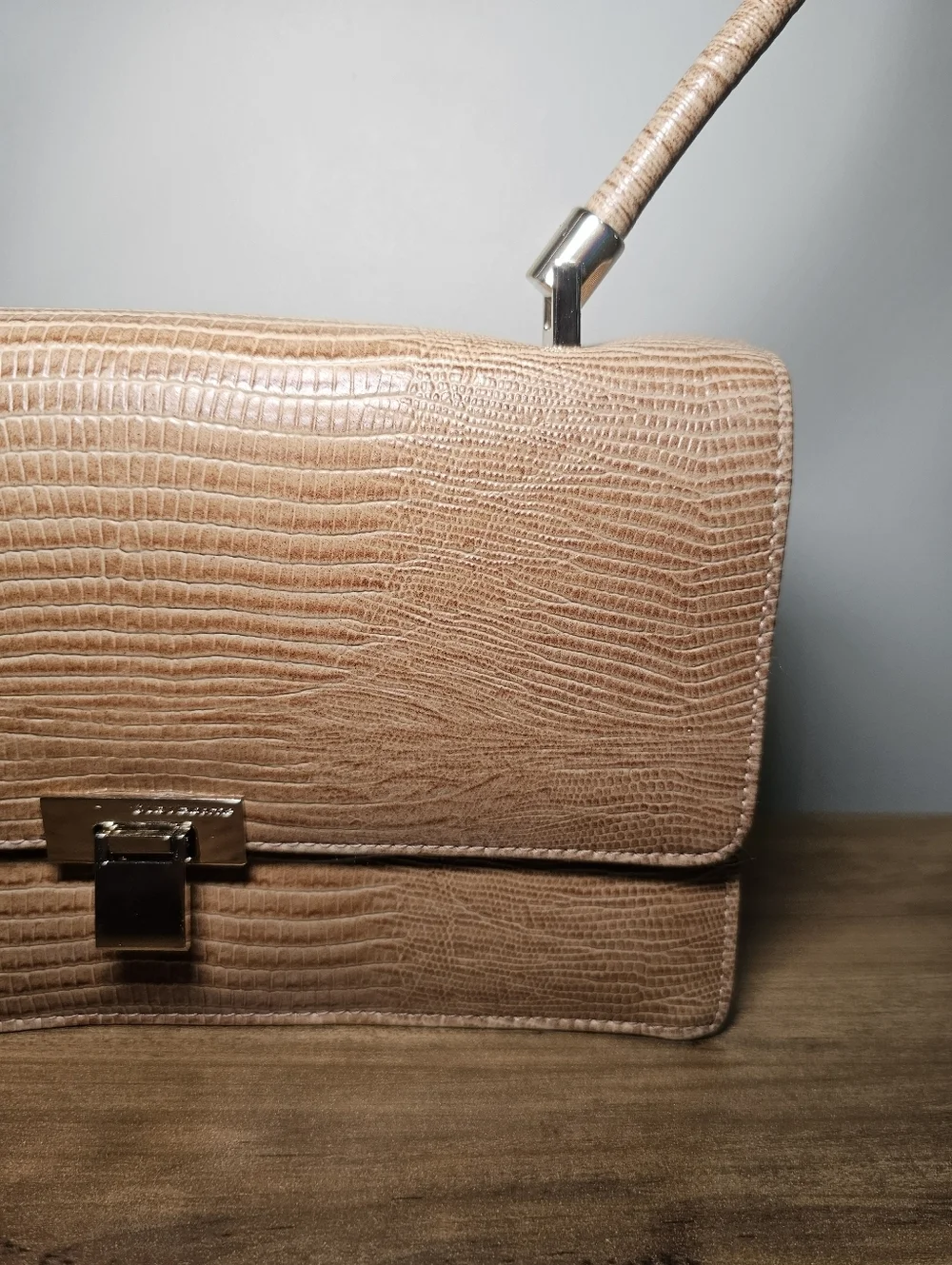 LIZ CLAIBORNE Vintage Y2K Lizard Embossed Shoulder Bag Taupe Structured Handbag